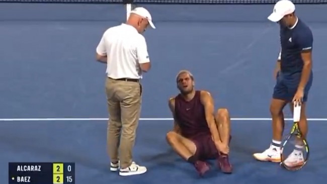 卡洛斯·阿爾卡拉斯扭傷腳踝康復並贏得他在東京的第一場比賽