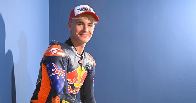 擁有最多摔倒紀錄的機車騎士對這個「成就」感到特別自豪：「因為我已經盡力了。」