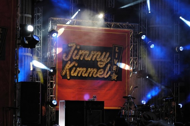 吉米·金梅爾 （Jimmy Kimmel） 在政府關門後推出“又大又漂亮的食物銀行”