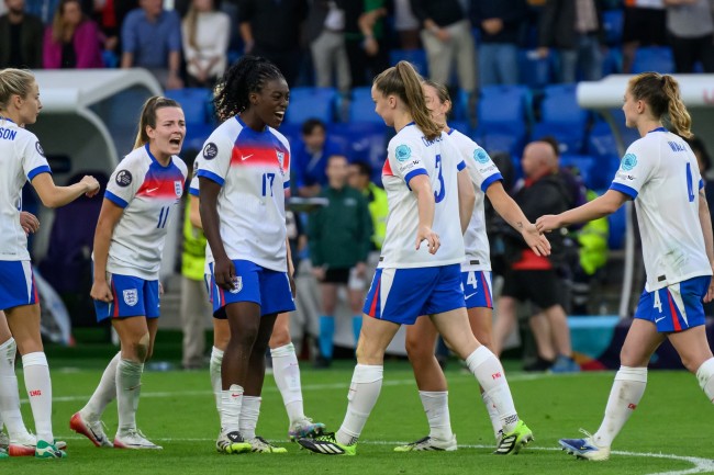 英格蘭友誼賽戰勝澳大利亞隊,歐洲英雄米歇爾·阿吉曼受傷