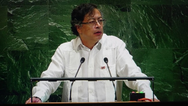 川普將焦點從委內瑞拉轉移，並威脅哥倫比亞徵收關稅