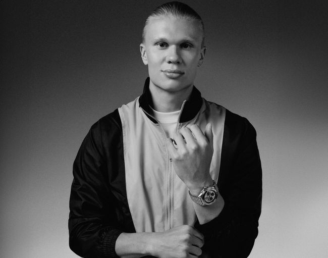 百年靈與曼城的埃爾林·哈蘭德合作推出奢華腕表