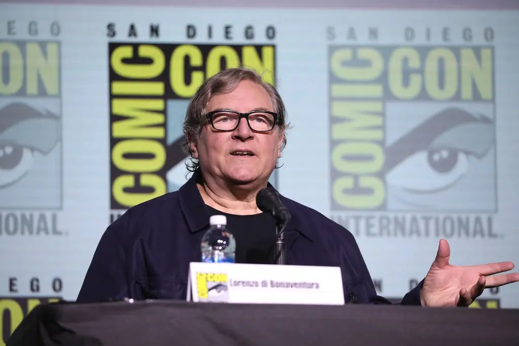 制片人 Lorenzo di Bonaventura 在 San Diego Comic-Con 上发言